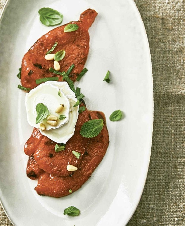 Marinierte Paprika mit Ziegenfrischkäse